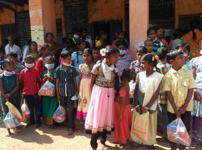 Children in India orphanage